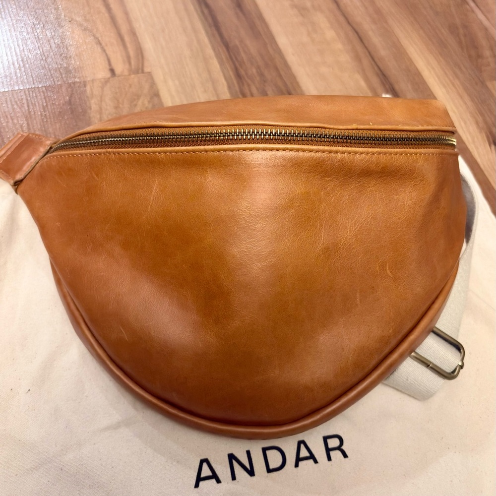 ANDAR The Tatum Bum Bag in Camel Tan